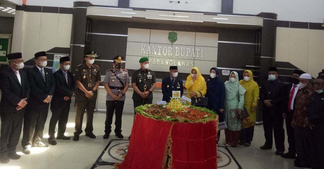 PELETAKAN BATU KANTOR OK